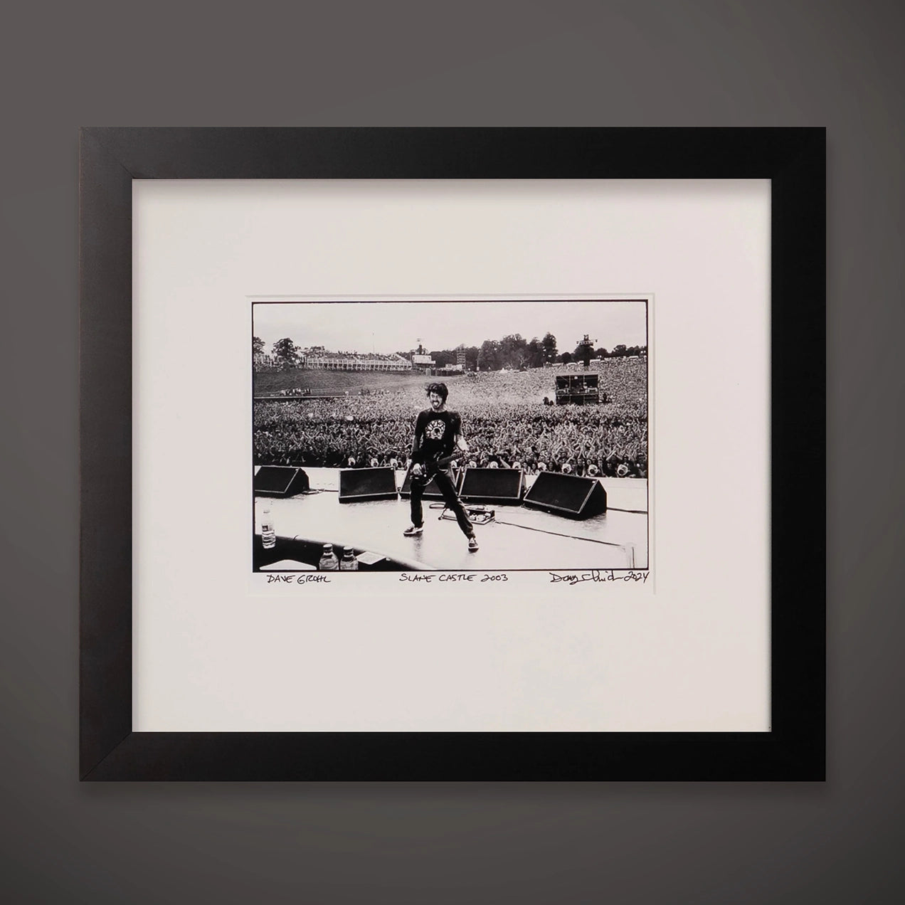 Dave Grohl (Slane Castle, 2003) Framed 8x10