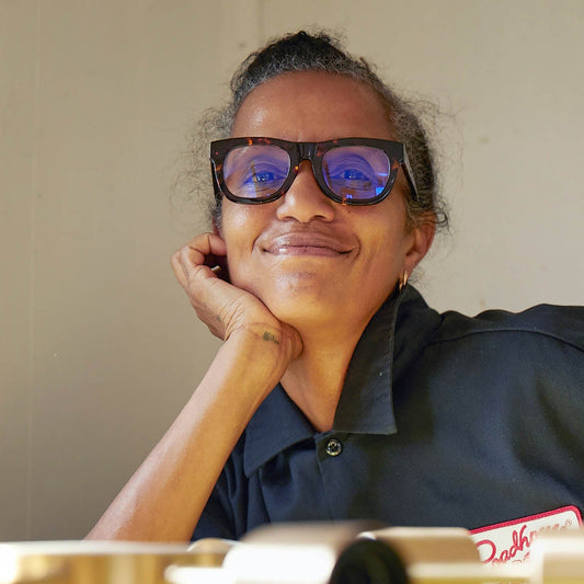 D28 | Reading Glasses