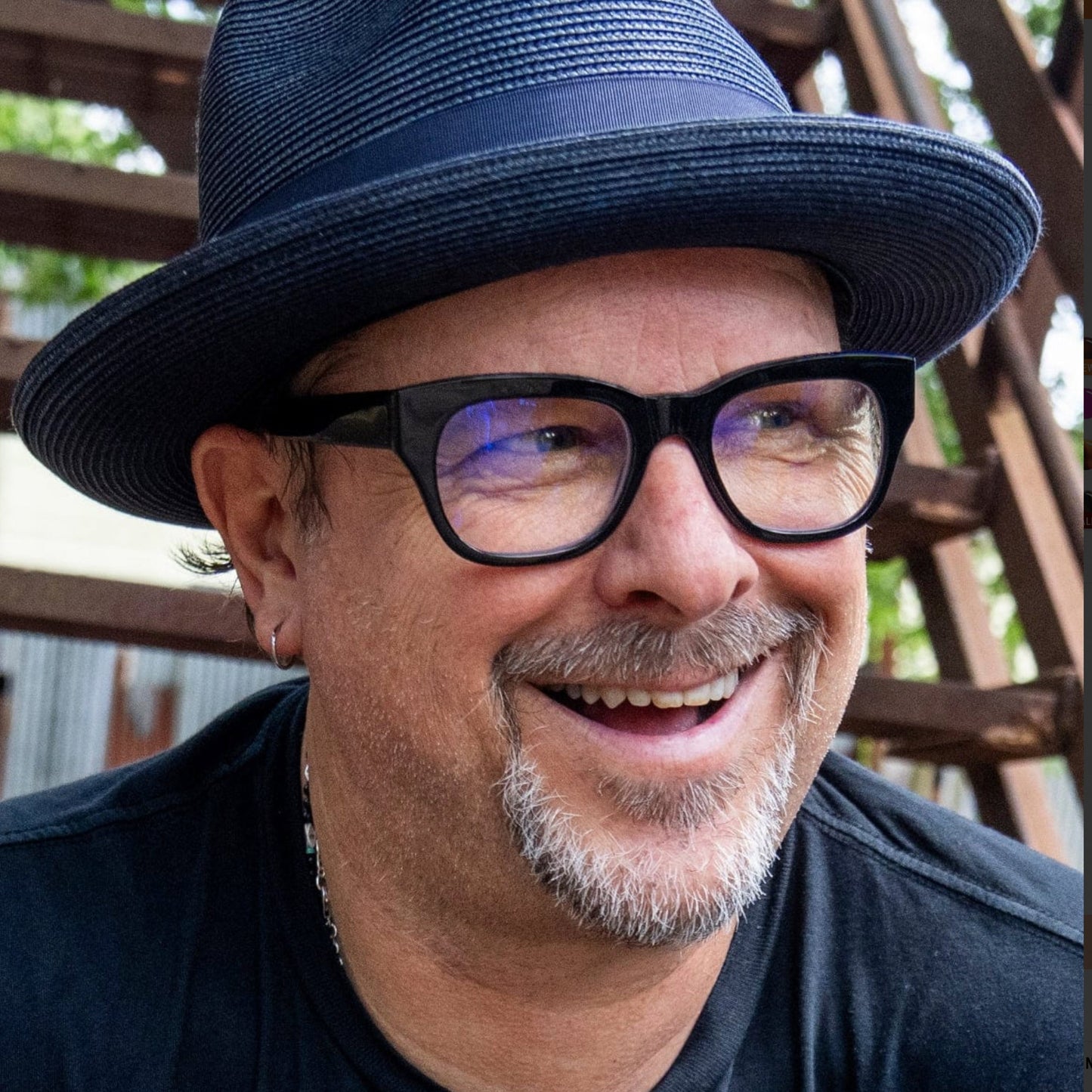 Miklos | Reading Glasses
